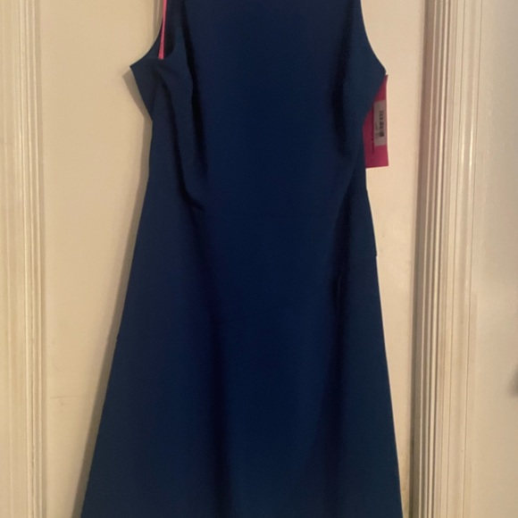 Betsy Johnson Asymmetrical dress - Picture 3 of 3